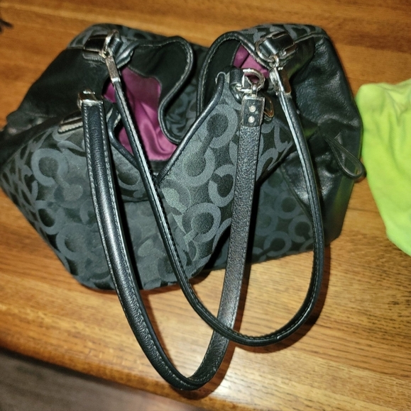 Coach Shoulder Bag - Picture 4 of 6